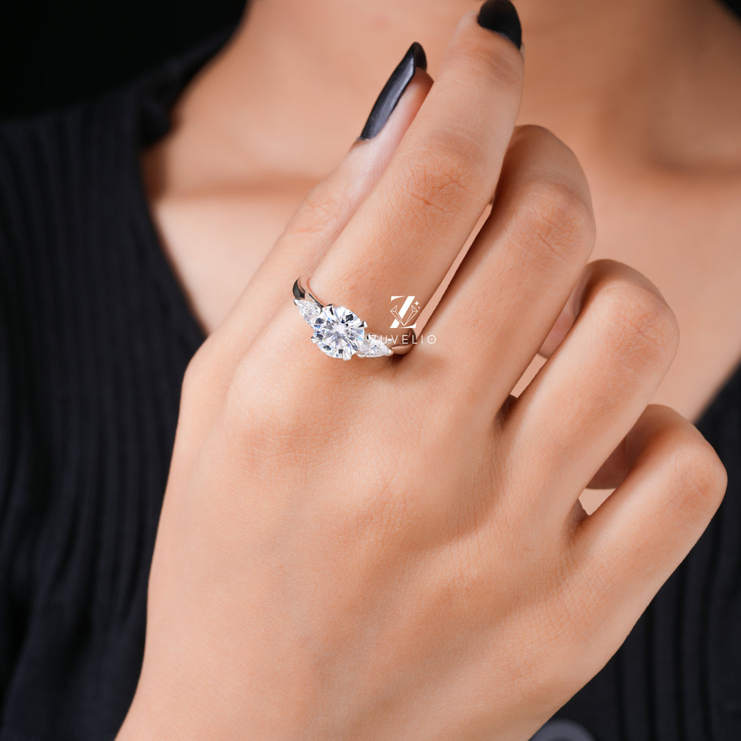 Round Cut Moissanite Ring