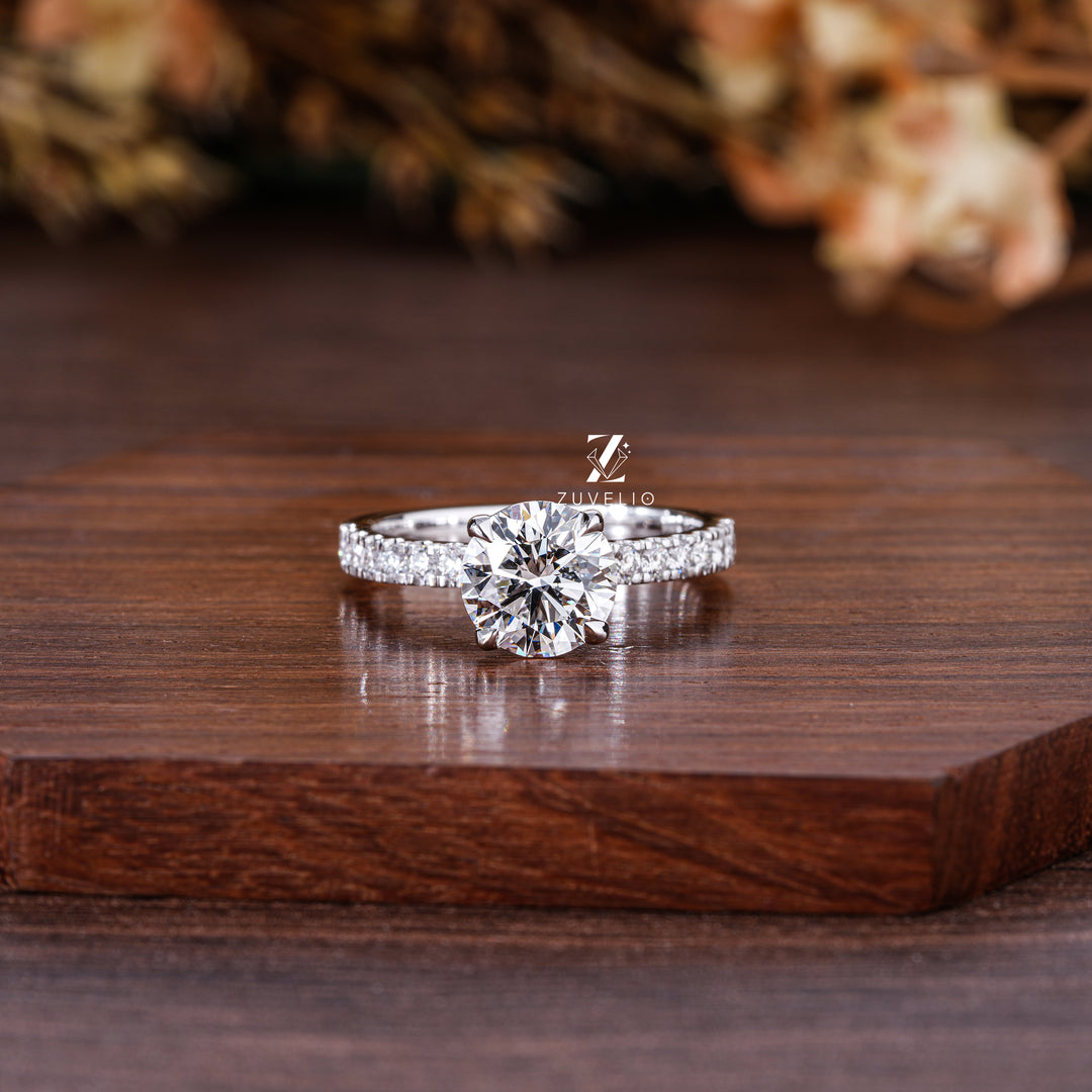 Round  Diamond Engagement Ring