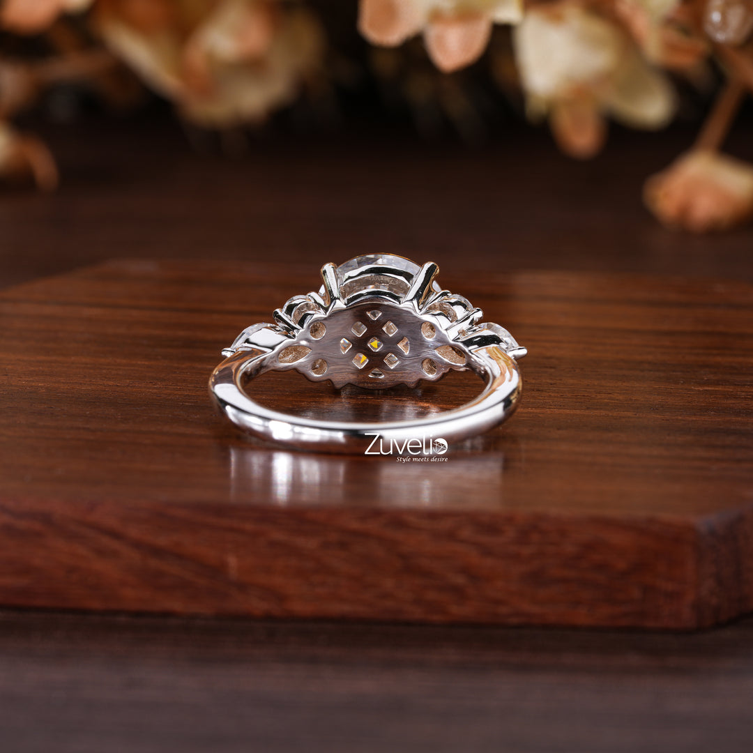 Round Cut Moissanite Ring